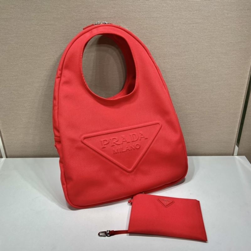Pra*a tote bags